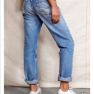 Vintage Levi’s 501s boyfriend jeans